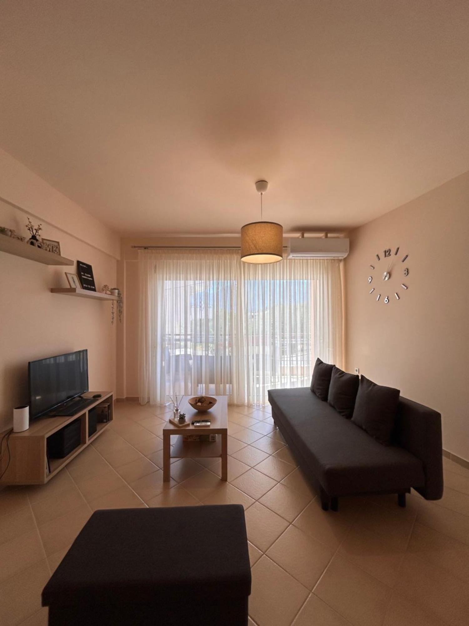 Feel At Home - Kalamata - Near The Center 외부 사진