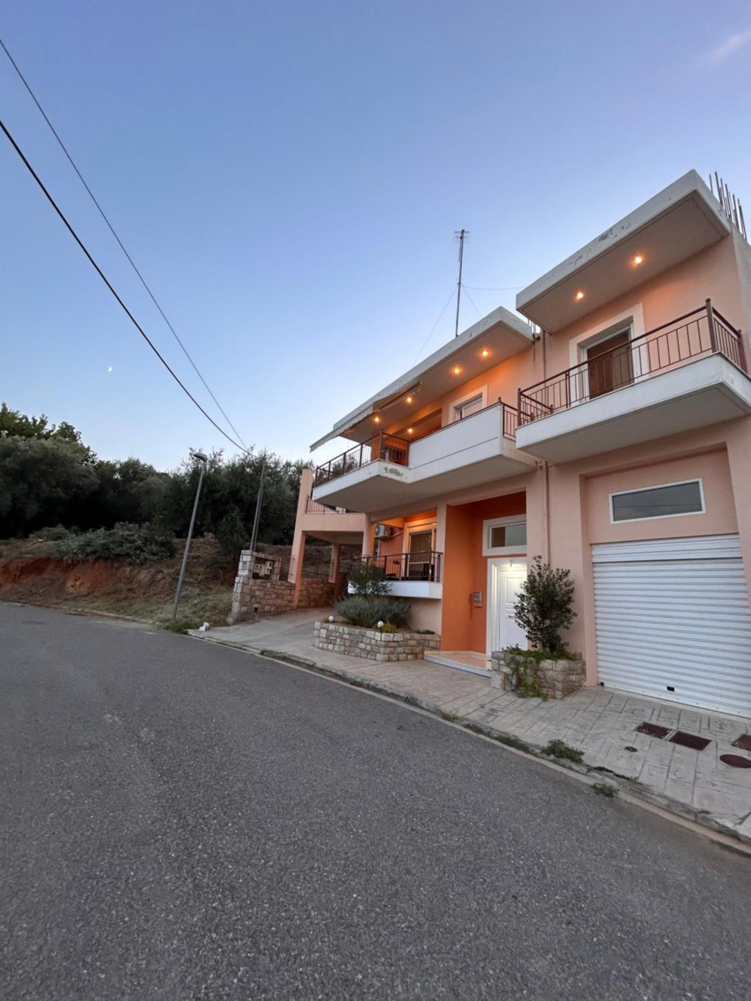 Feel At Home - Kalamata - Near The Center 외부 사진