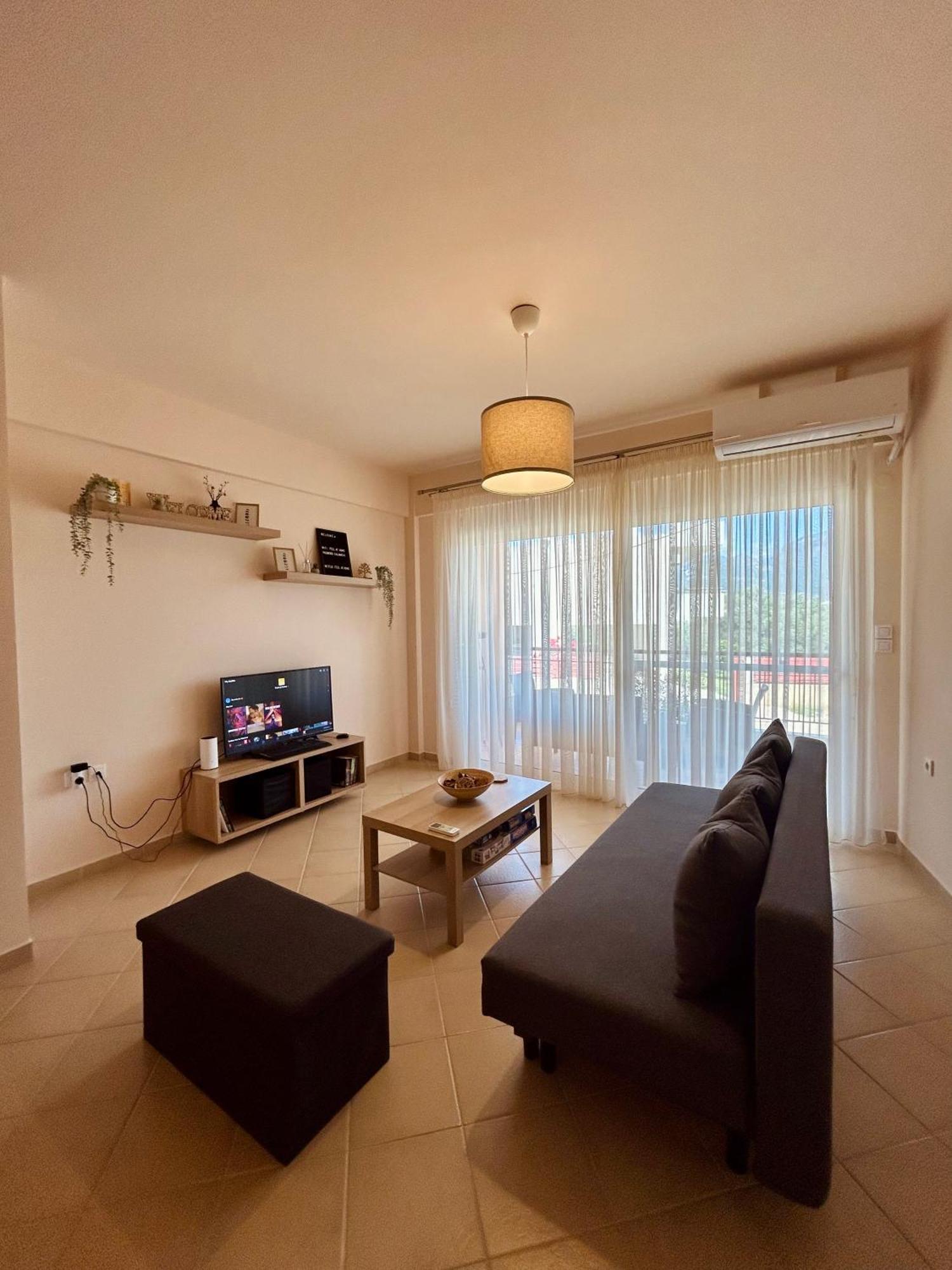 Feel At Home - Kalamata - Near The Center 외부 사진